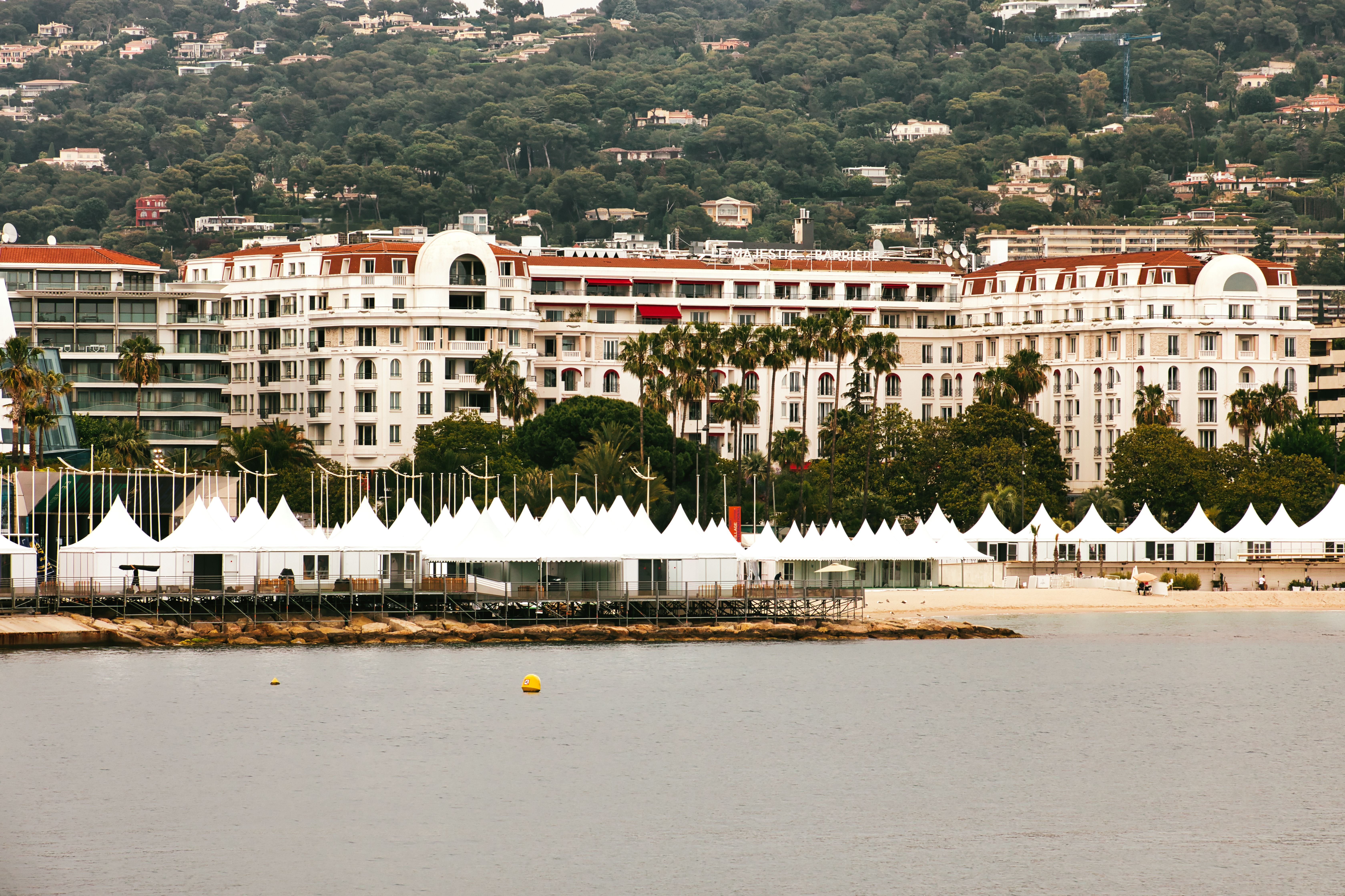 Exquisite Cannes tour packages